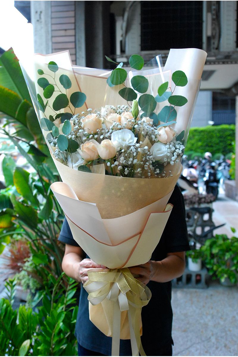 駝色花束 Flowers in Camel